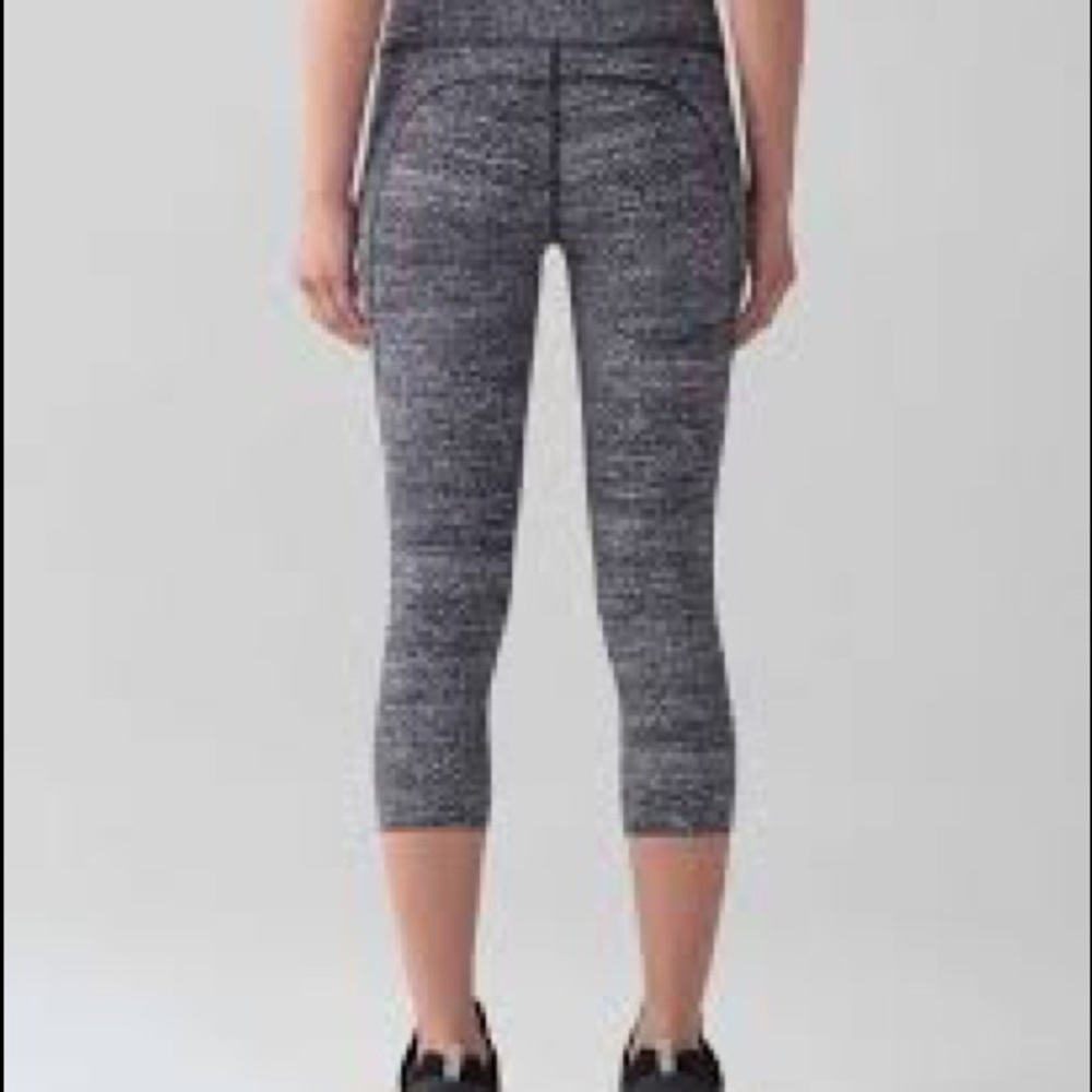 Lululemon Fast & Free Crop 19” Salt Alpine White Black